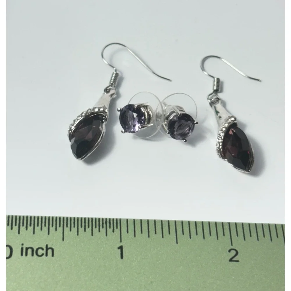 The Unbranded Brand pretty earrings